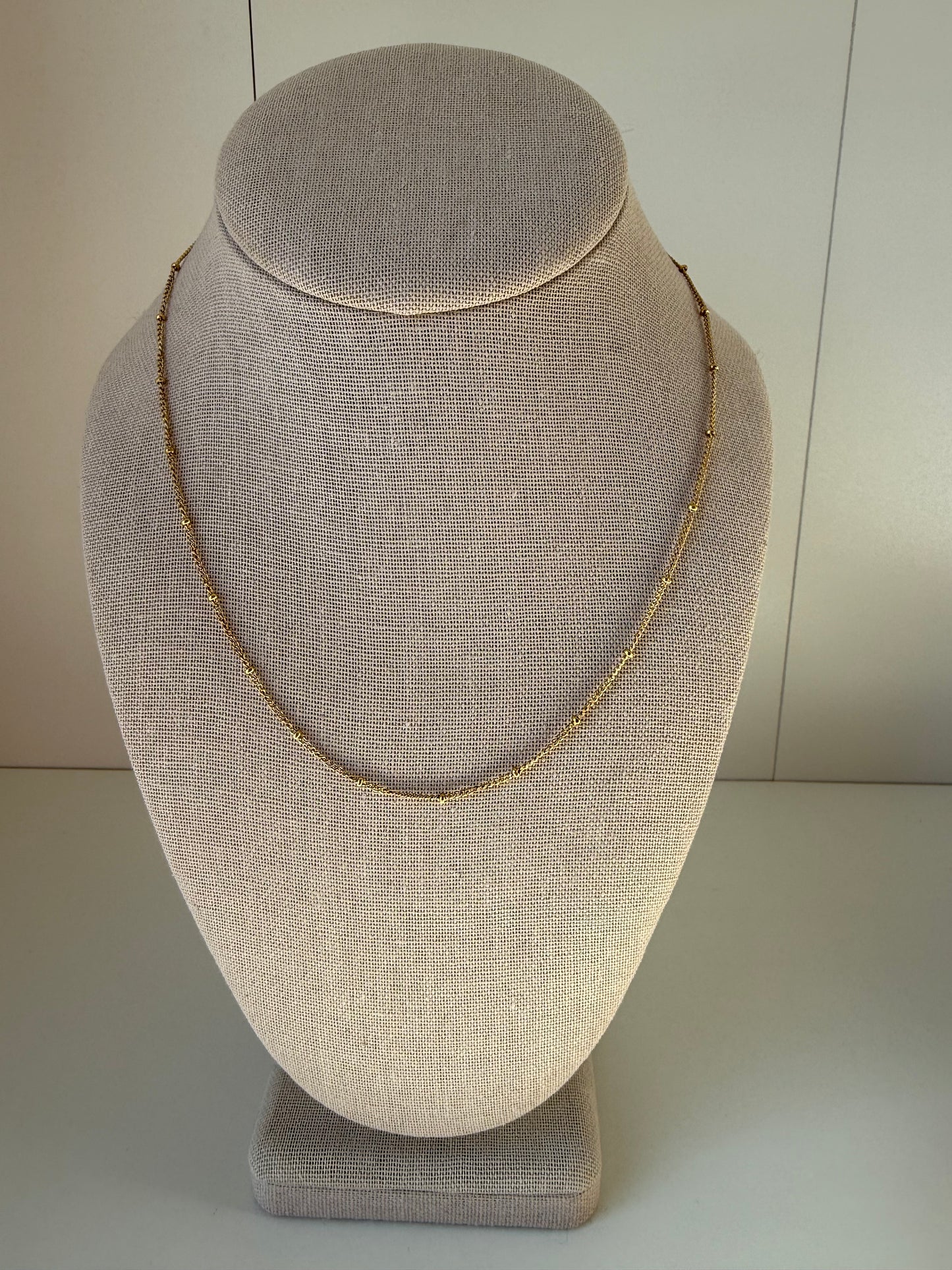 Satellite Necklace in Gold