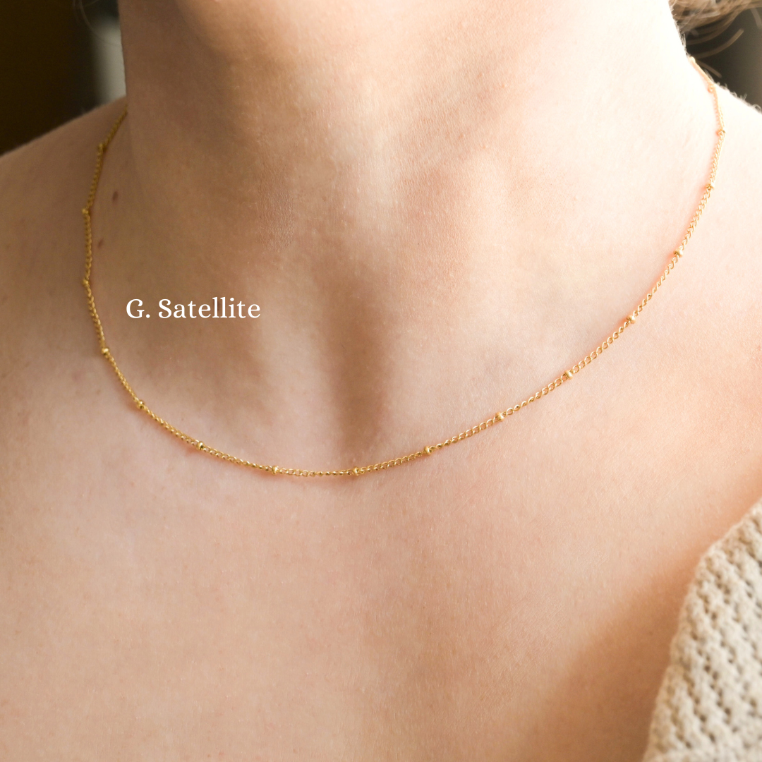Satellite Necklace in Gold