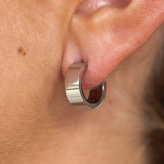 Sable Hoops in Silver