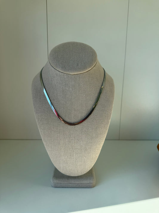 Herringbone Necklace in Silver