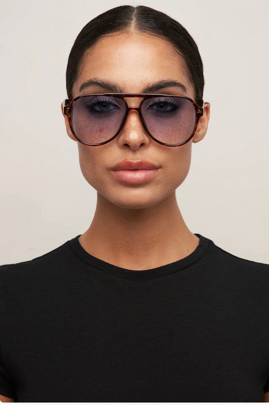 Stevie Tortoiseshell | OTRA