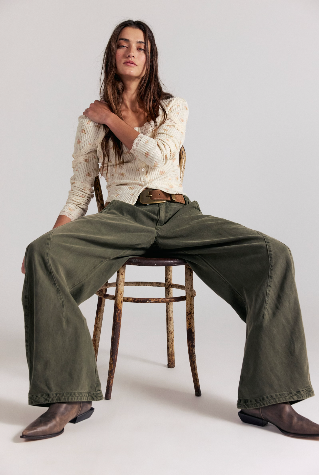 Spotlight Washed Trousers in Dusty Olive