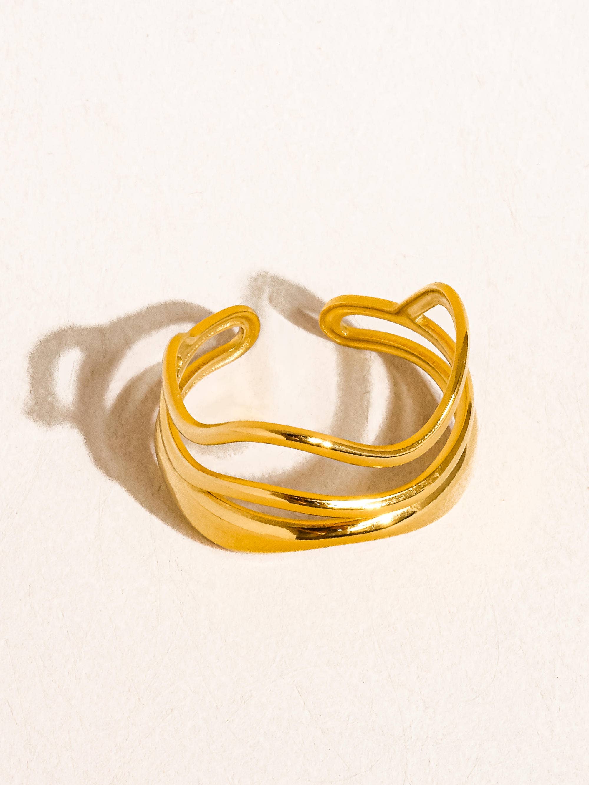 Abstract Adjustable Ring