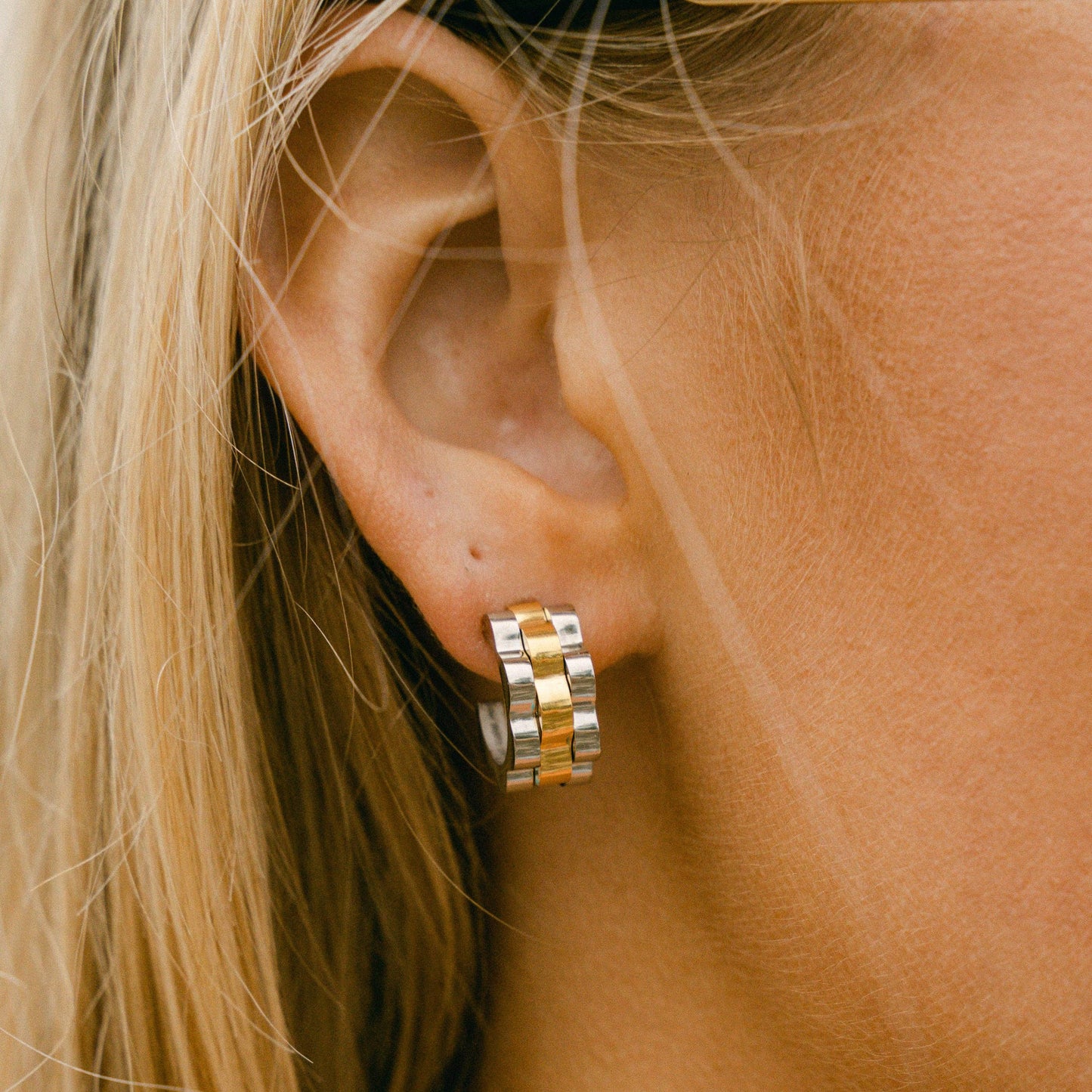 Lineage Hoops in Intermix