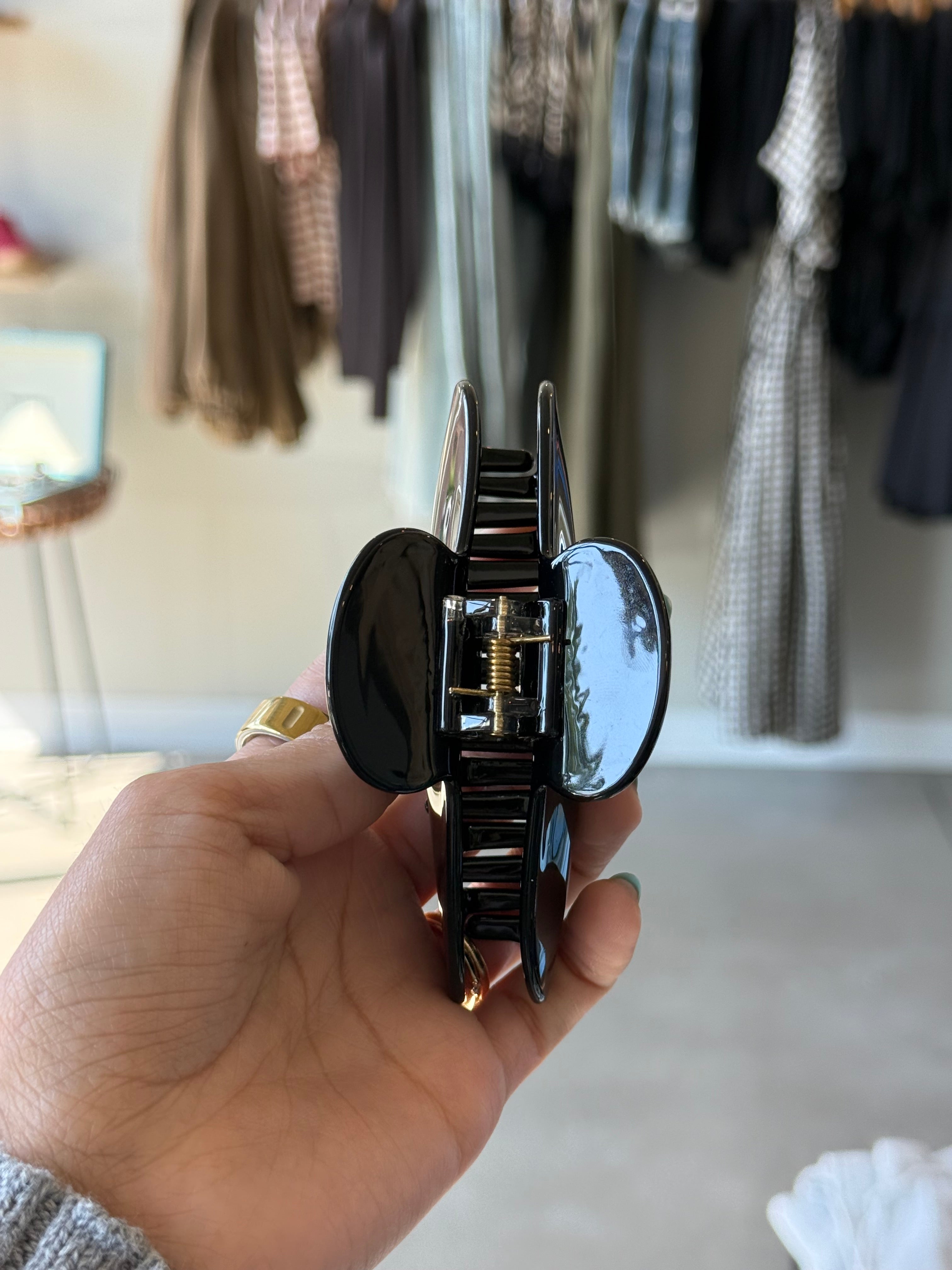 Black Glossy Marble Claw Clip
