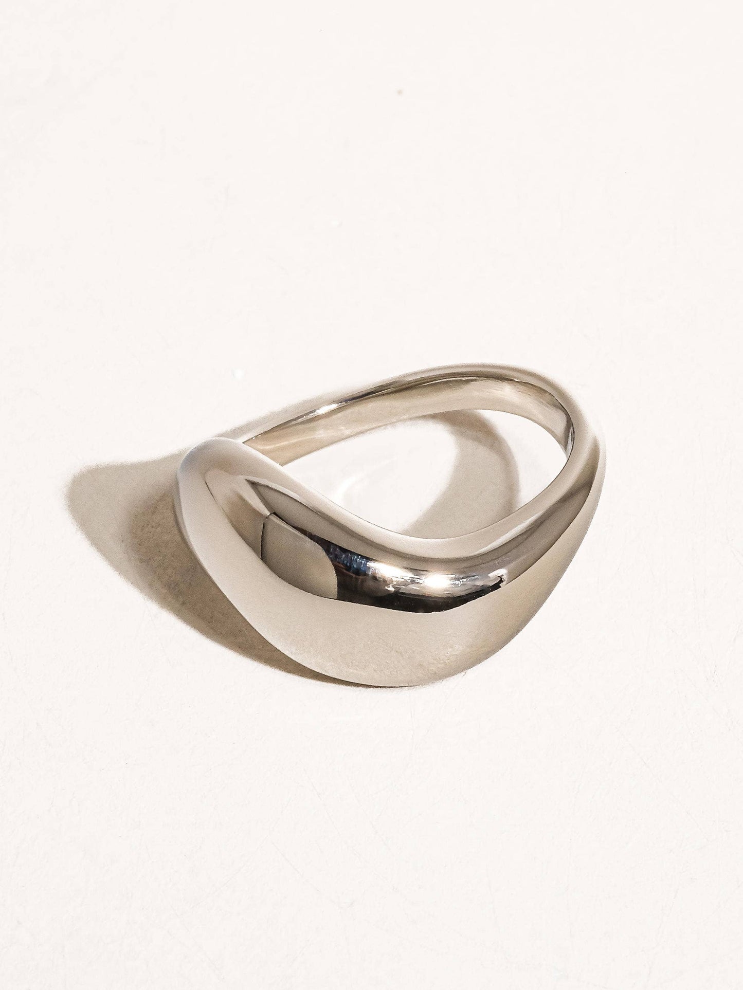 Wavy Band Ring in Silver