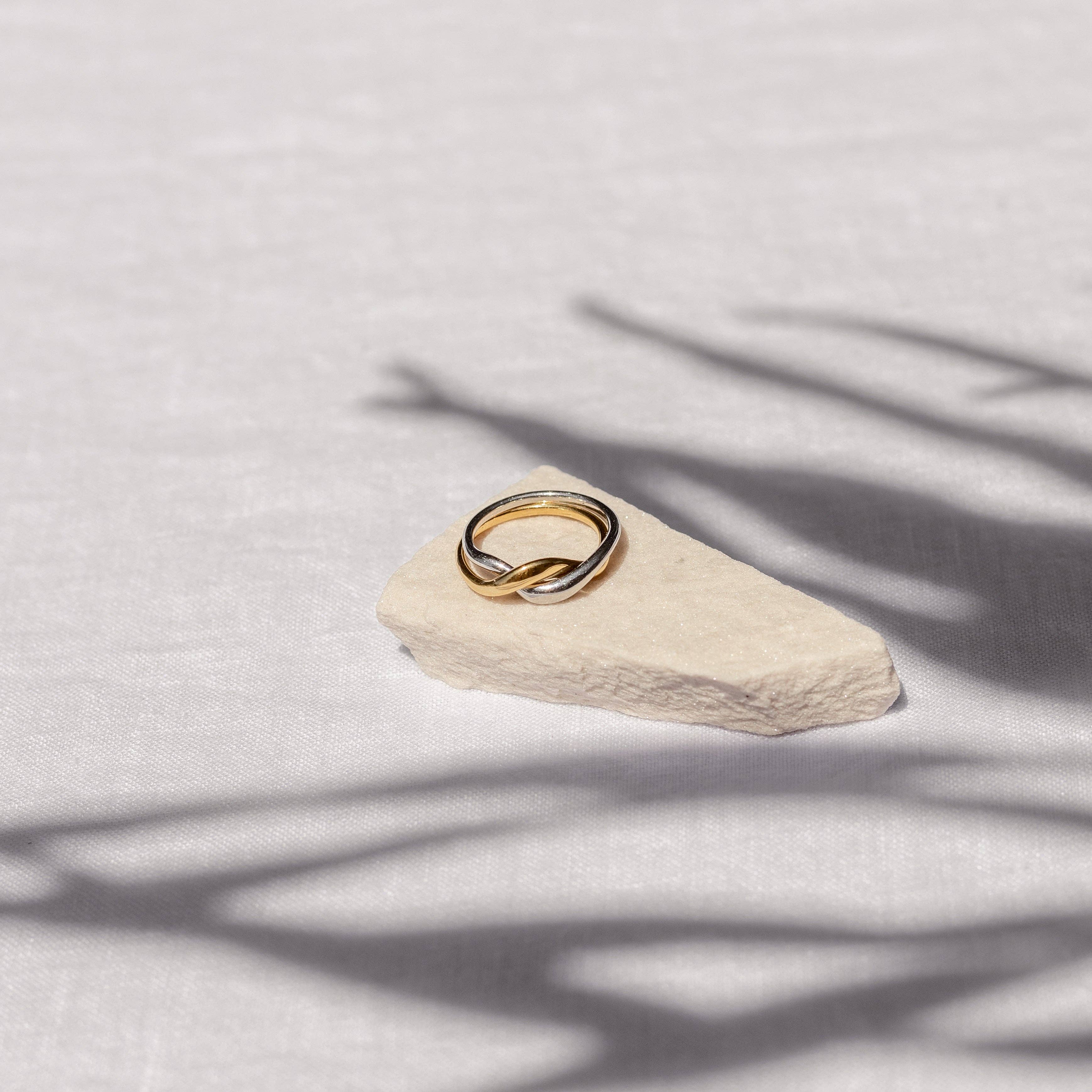 Intermix Ring