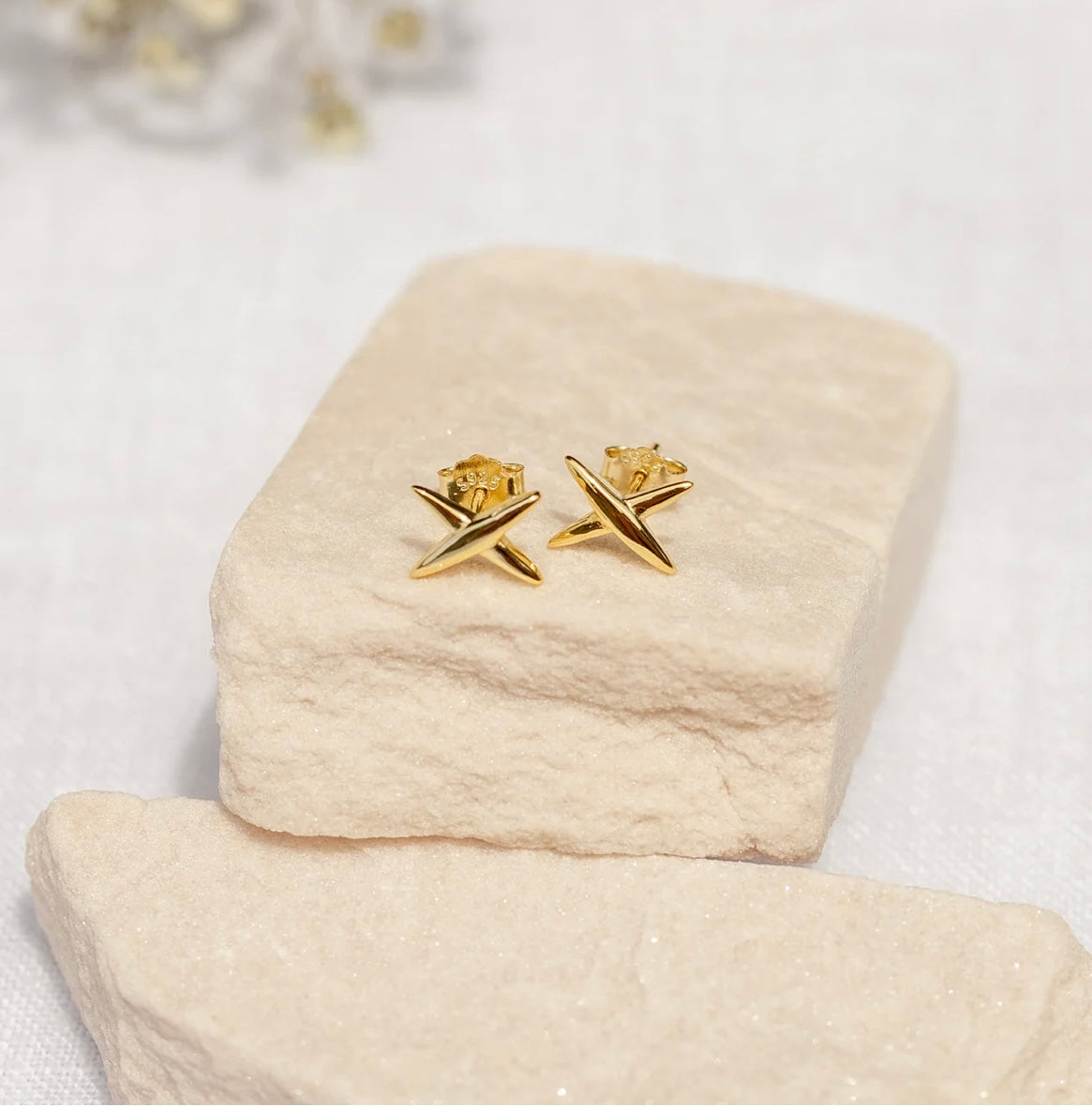 Pirate Flag Studs