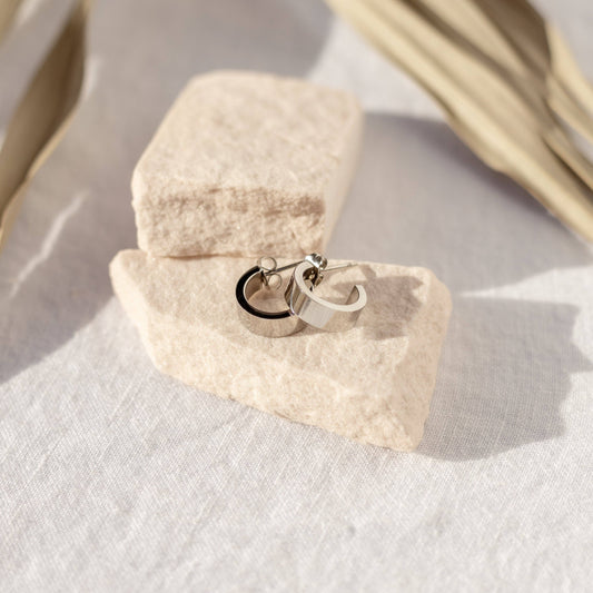 Sable Hoops in Silver