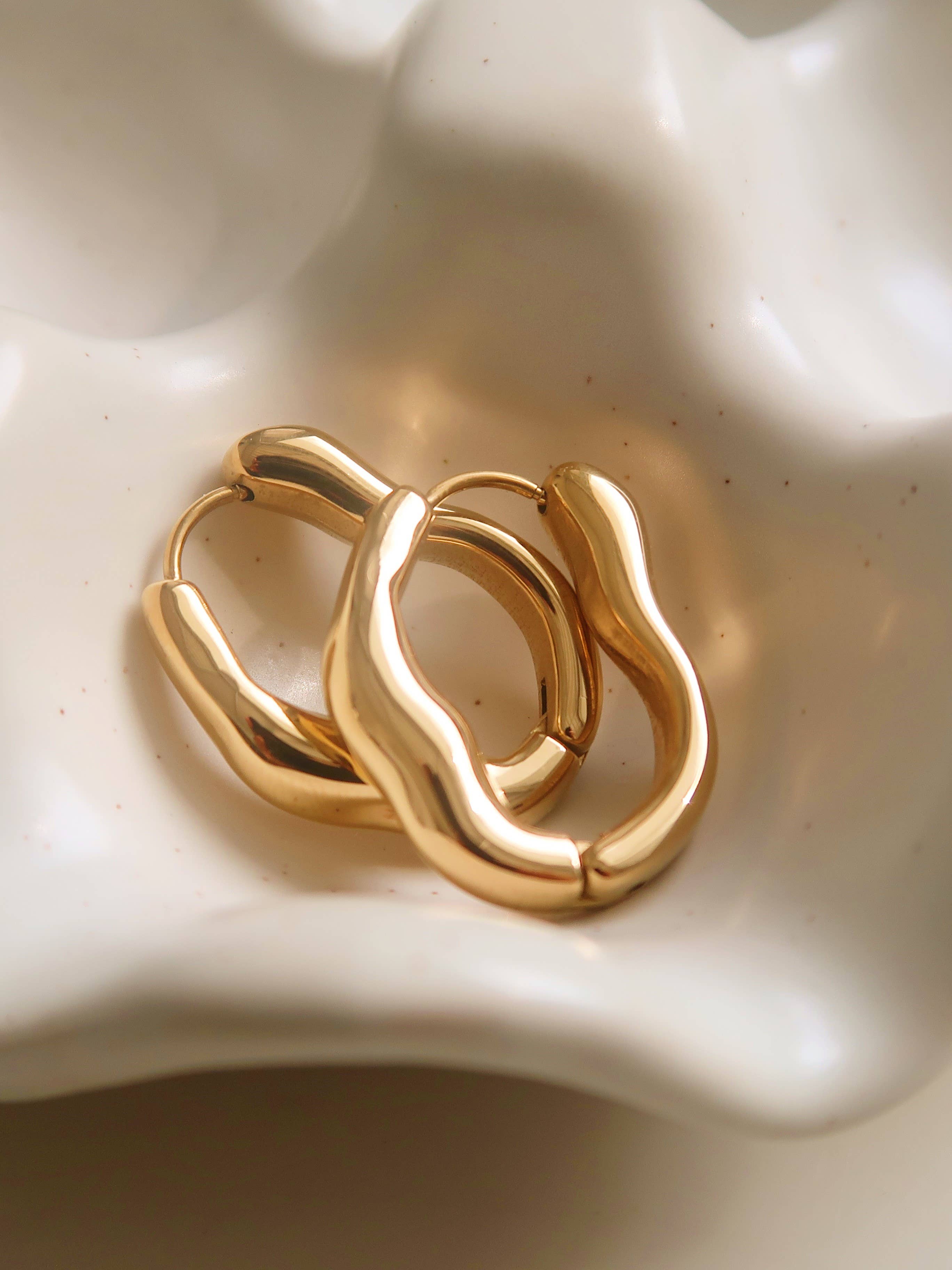 Devon Wave Hoops in Gold