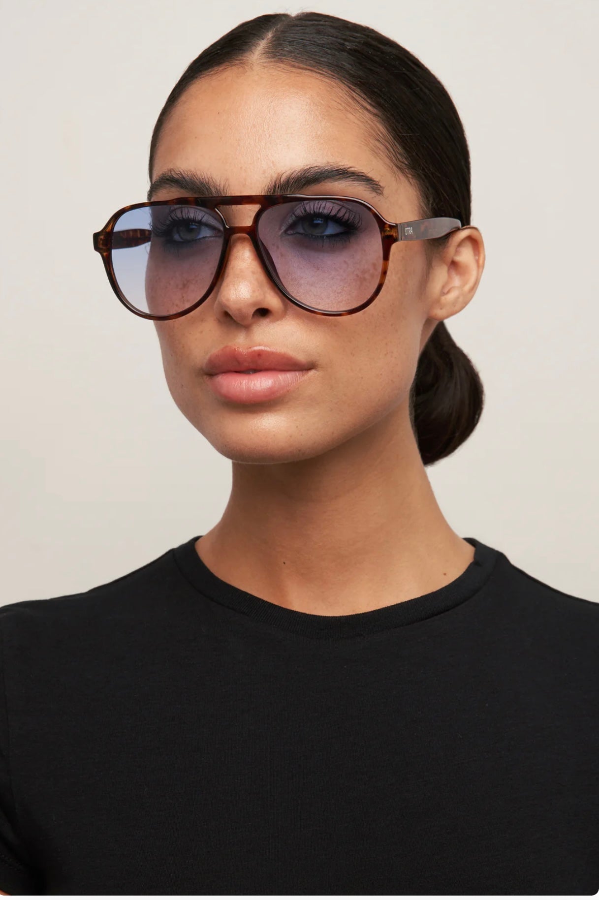 Stevie Tortoiseshell | OTRA