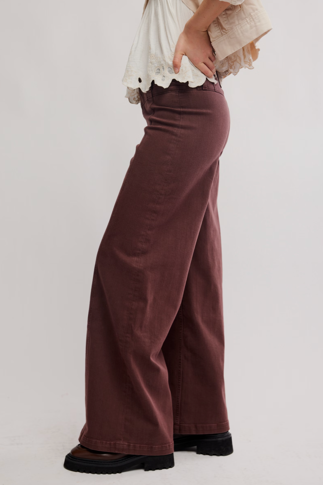Libre Wide Leg in Rum Running