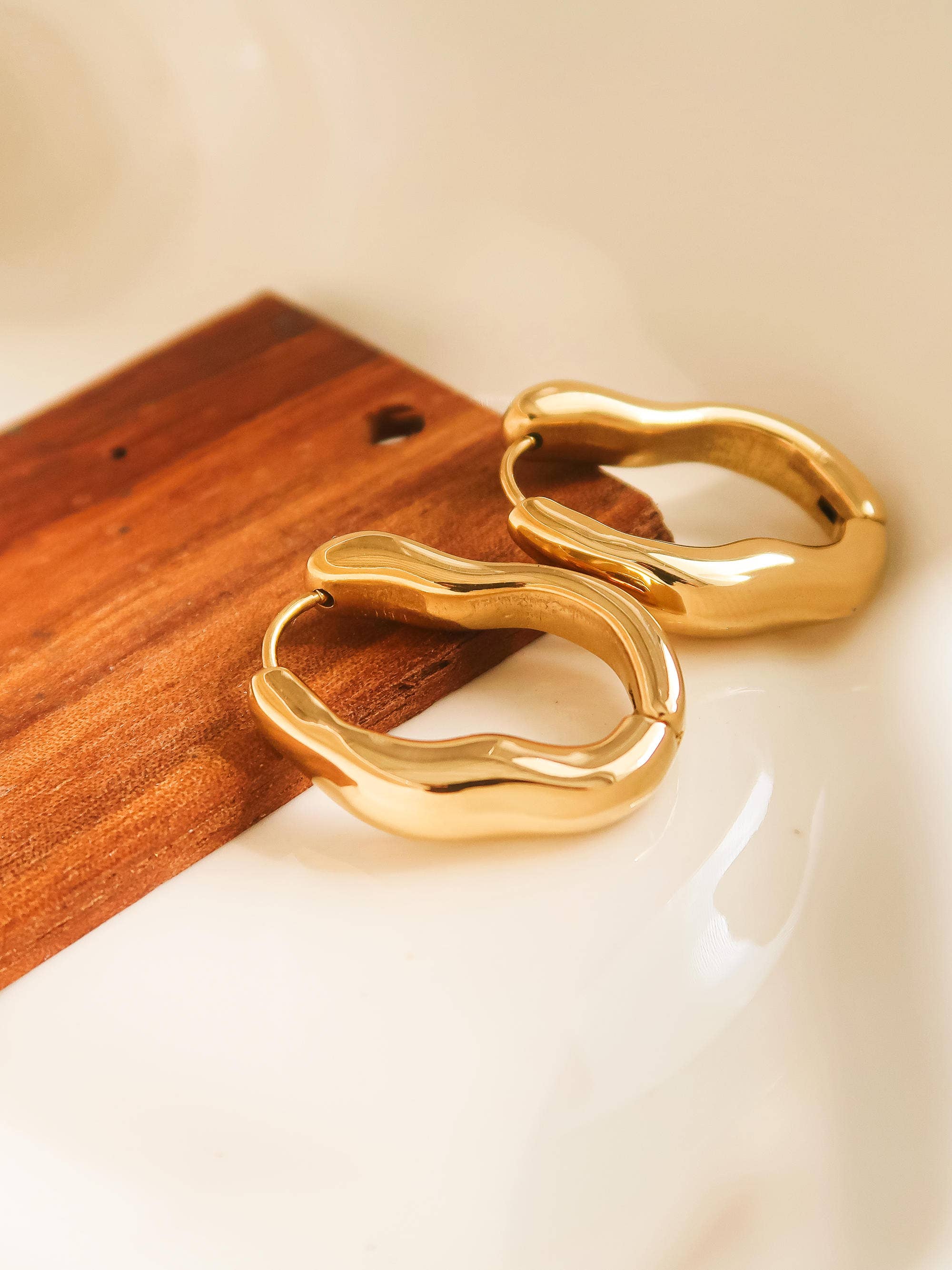 Devon Wave Hoops in Gold