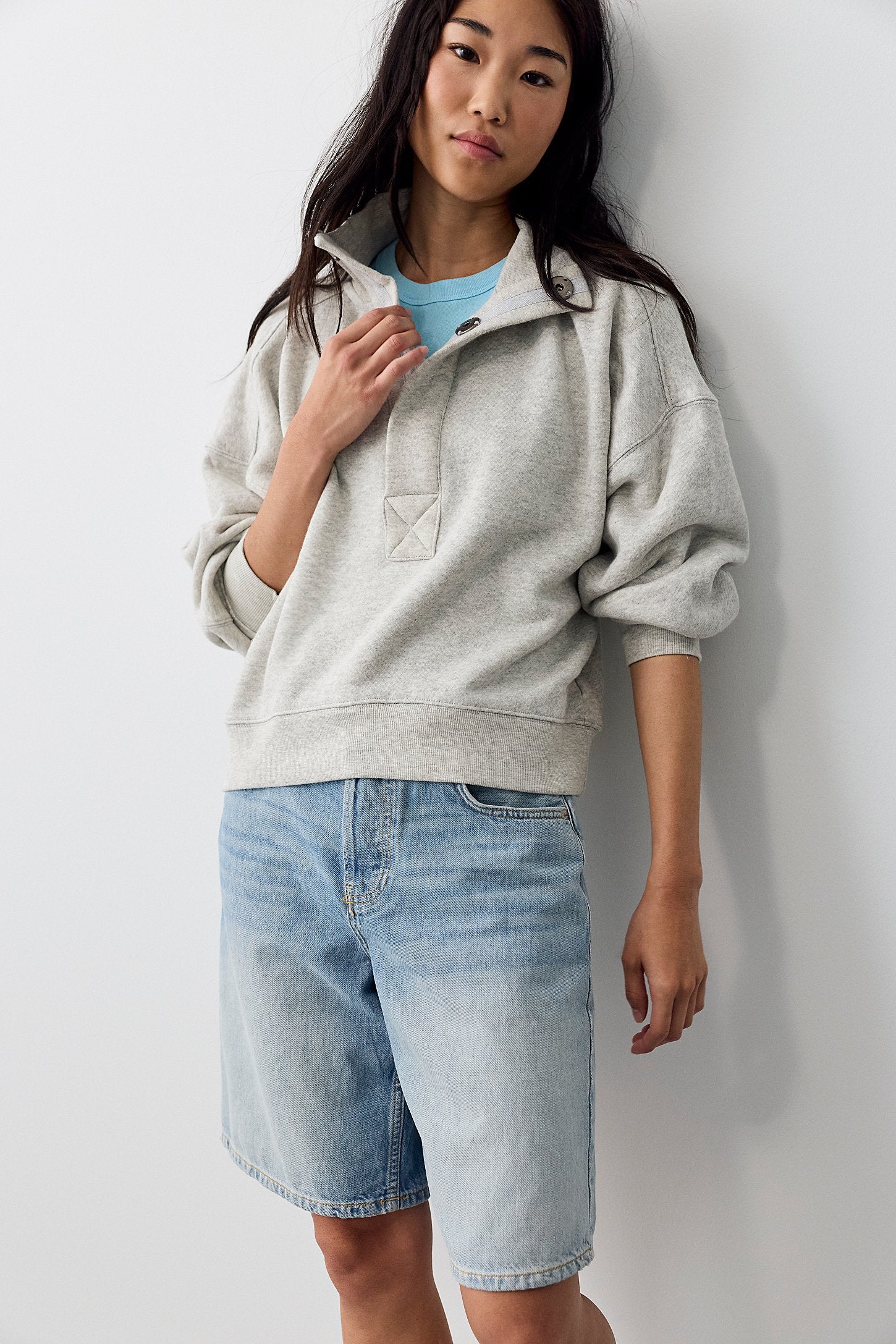Timeless Pullover in Heather Grey