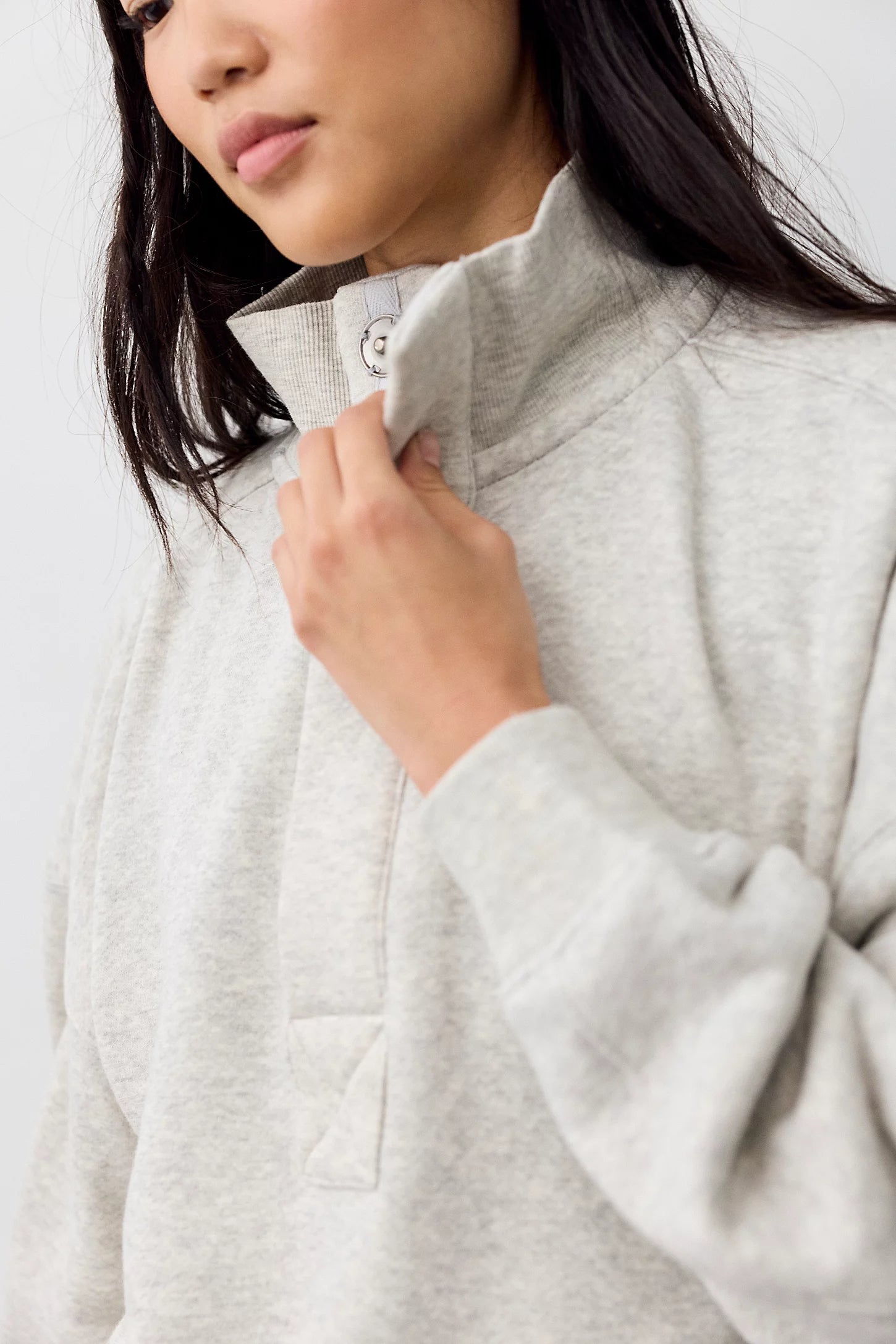 Timeless Pullover in Heather Grey