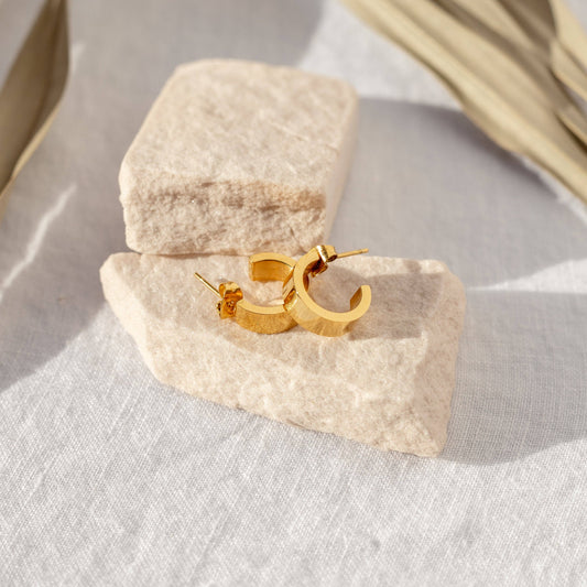 Sable Hoops in Gold