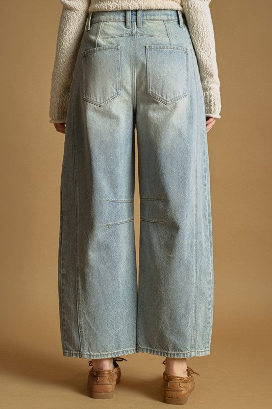 Light Wash Barrel Jeans